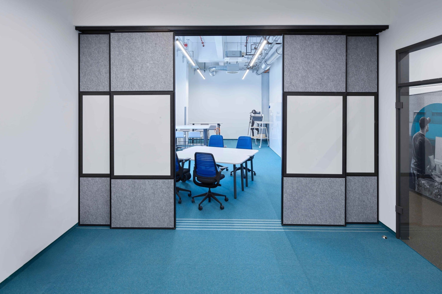 flomo wall im Musikhaus Thomann