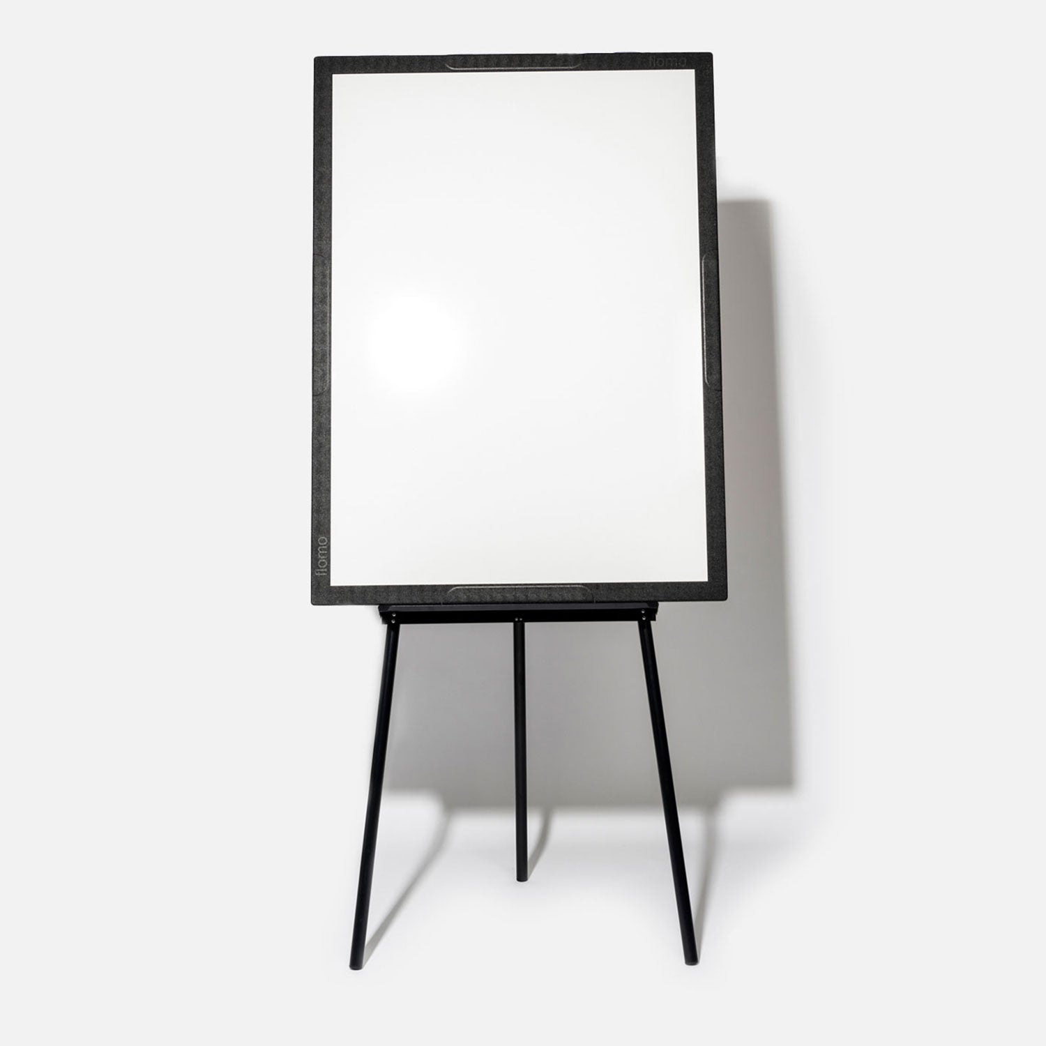 Easel - flomo easel